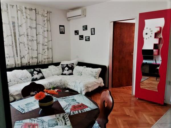 Apartment Tea Cetinje Eksteriør billede