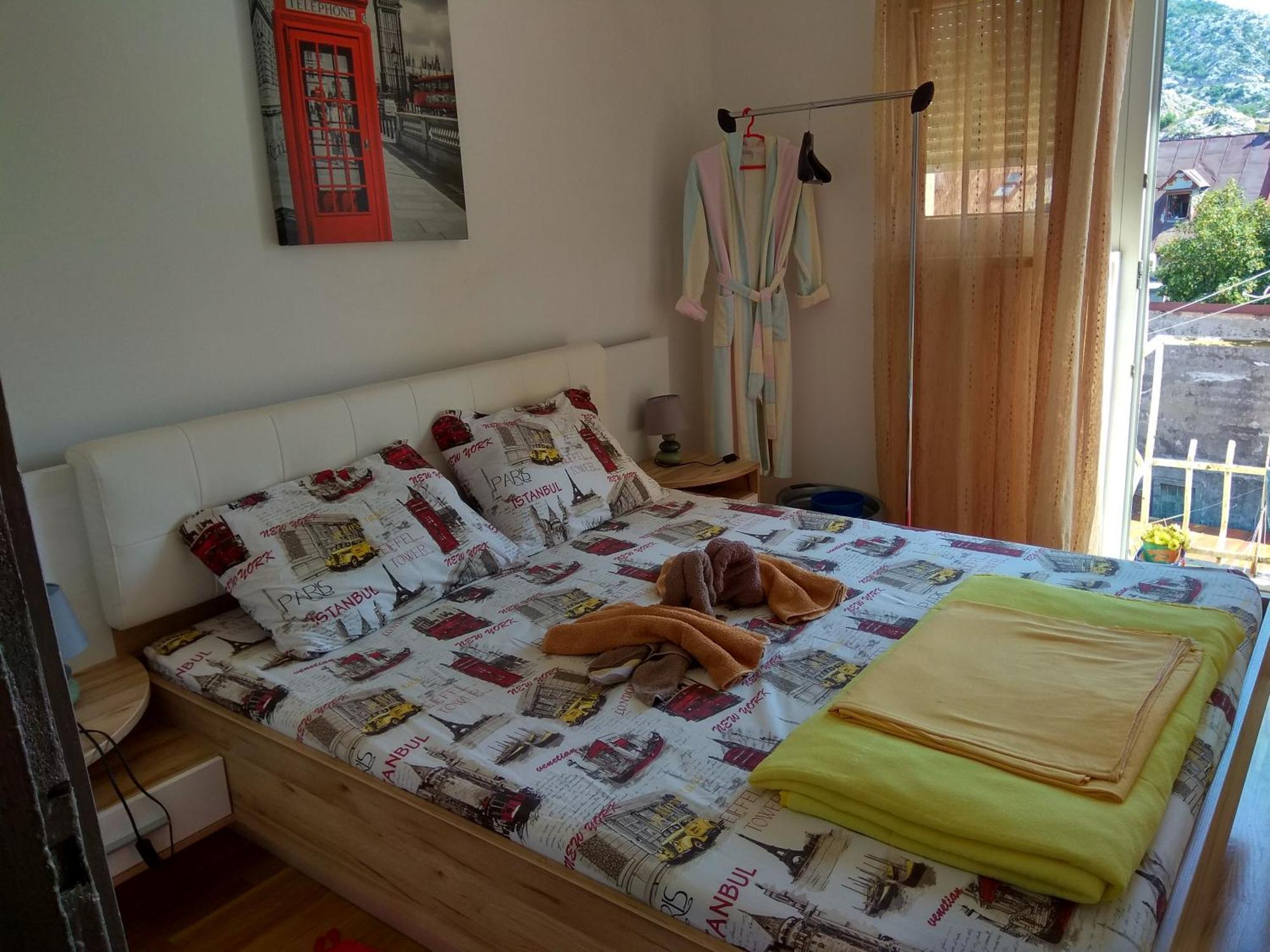 Apartment Tea Cetinje Eksteriør billede